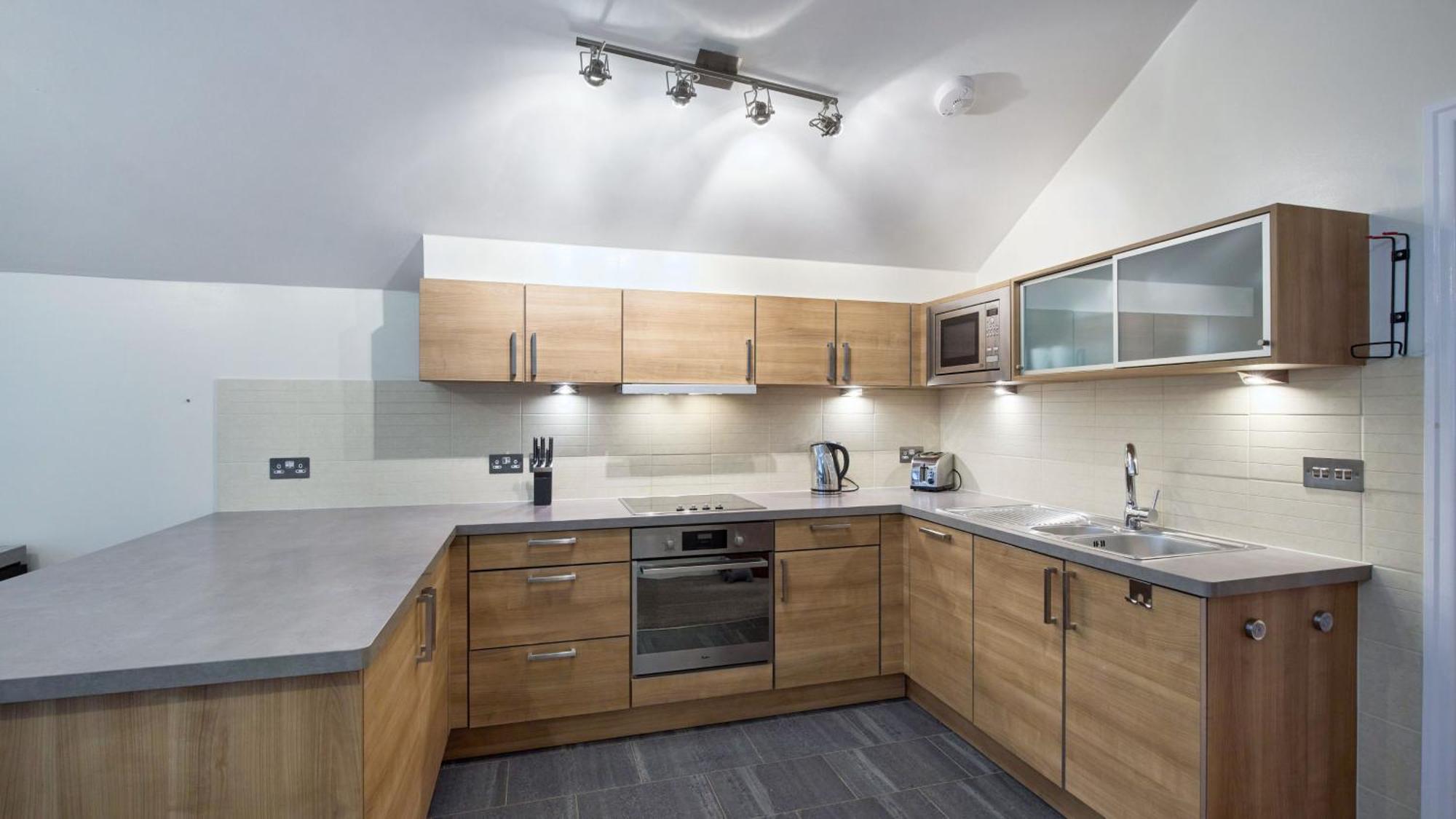 Lake District Apartment At Windermere Marina Village 보우네스온윈더미어 외부 사진