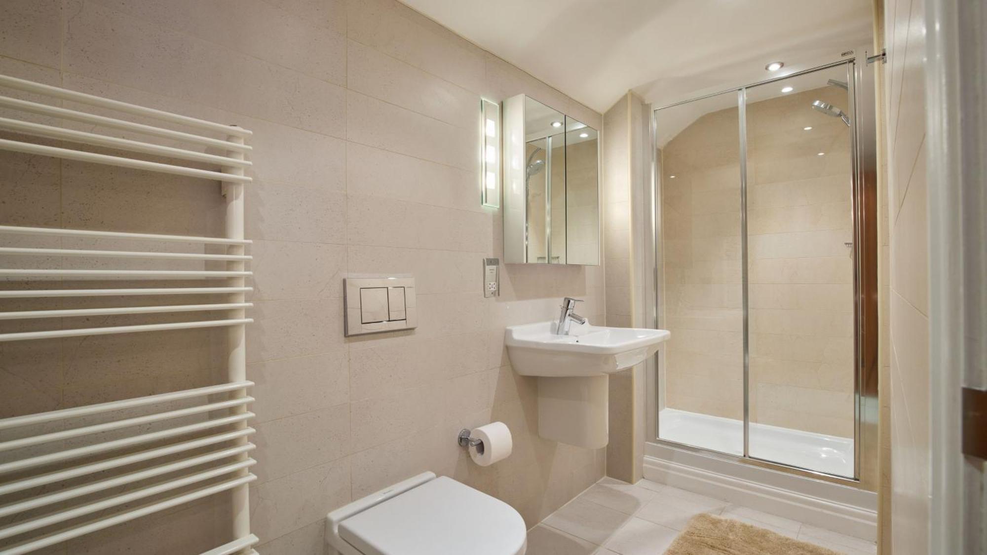 Lake District Apartment At Windermere Marina Village 보우네스온윈더미어 외부 사진